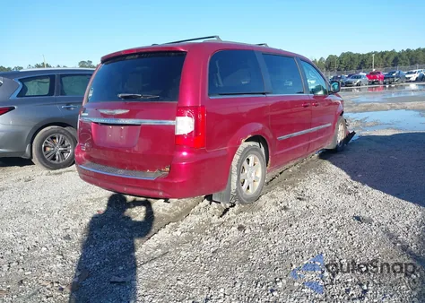 2012 Chrysler Town & Country Touring z USA, uszkodzony, nr VIN 2C4RC1BGXCR106528